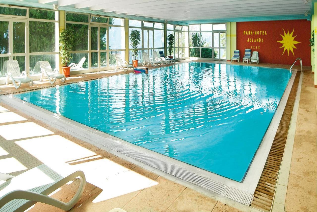 Park Hotel Jolanda San Zeno di Montagna Exteriör bild